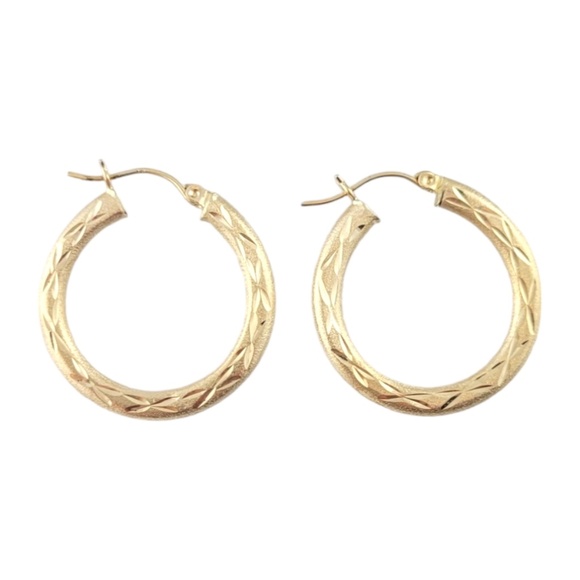 14K Yellow Gold Circle Detailed Hoop Earrings #16786 - Picture 2 of 7
